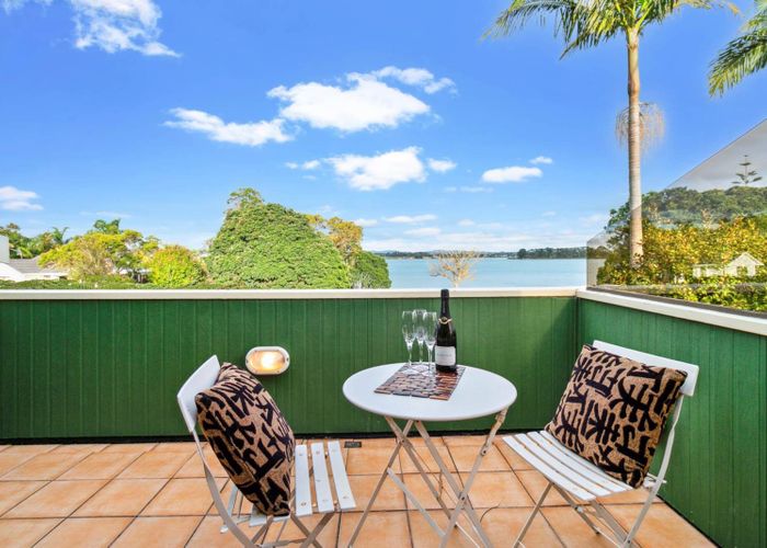  at 31  Carnoustie Drive, Wattle Downs, Manukau City, Auckland