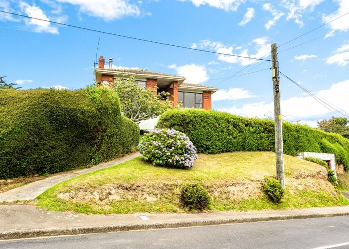  at 6 District Road, Roseneath, Dunedin
