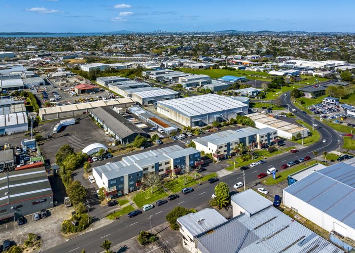  at 2A/12 Corban Avenue, Henderson, Waitakere City, Auckland