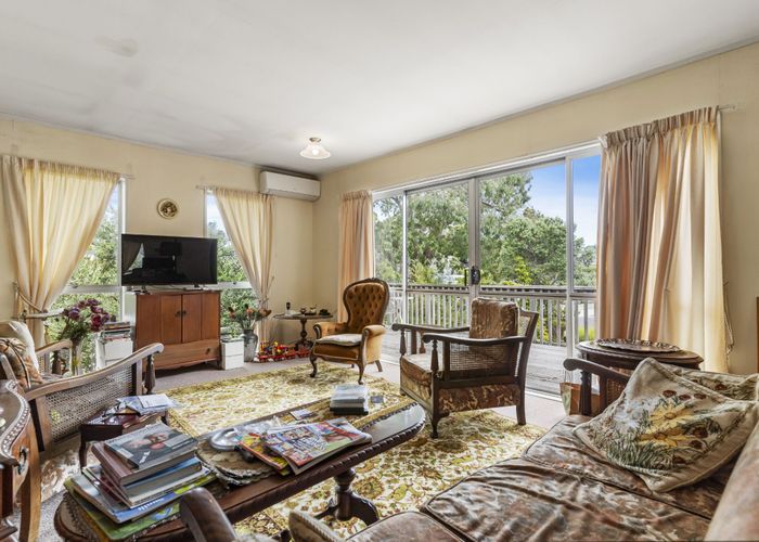  at 20 Reynella Drive, Massey, Waitakere City, Auckland