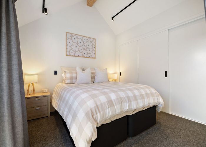  at 5 Casterway Crescent, Jacks Point, Queenstown-Lakes, Otago