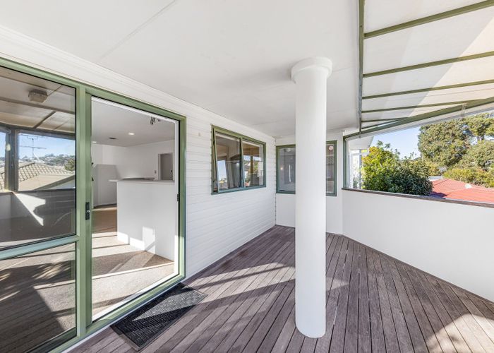 at 6 Palmgreen Court, Stanmore Bay, Rodney, Auckland