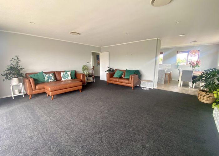  at 7 Sealand Place, Mangere Bridge, Auckland