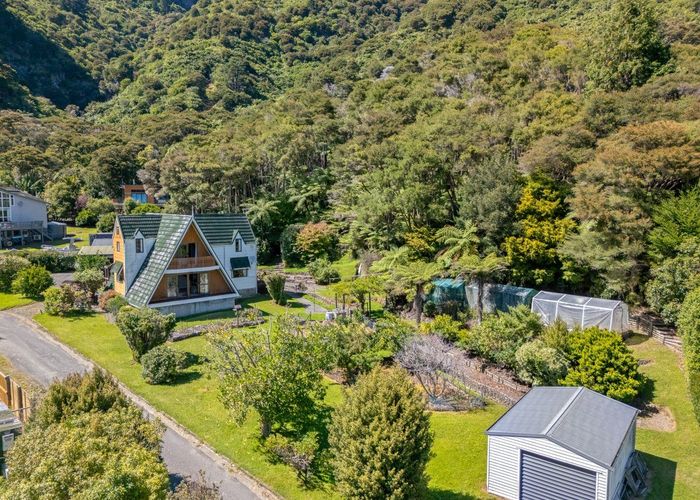  at 915 Kenepuru Road, Mahau Sound, Marlborough Sounds