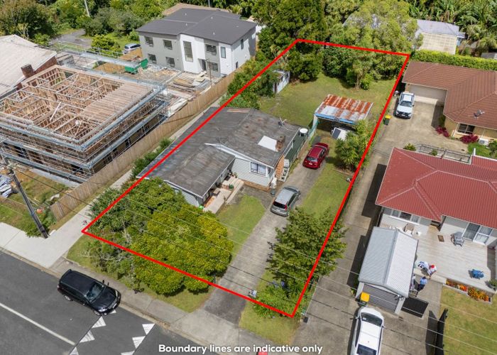  at 26 Kingdale Road, Henderson, Auckland