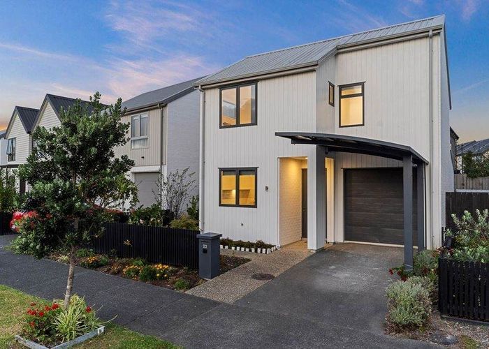  at 22 Fenchurch Street, Glen Innes, Auckland