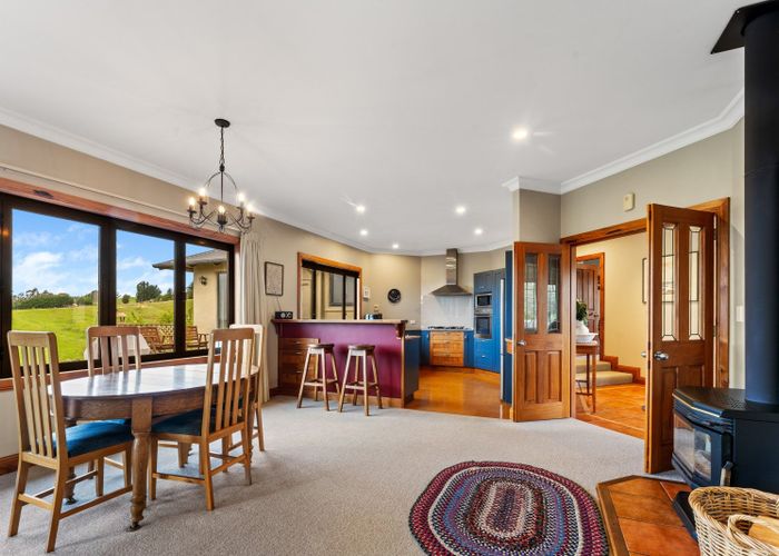  at 33 Redwood Park Road, Redwood Valley