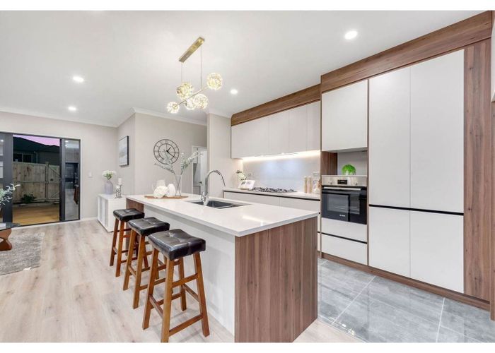  at 7 Teitei Rise, Flat Bush, Auckland
