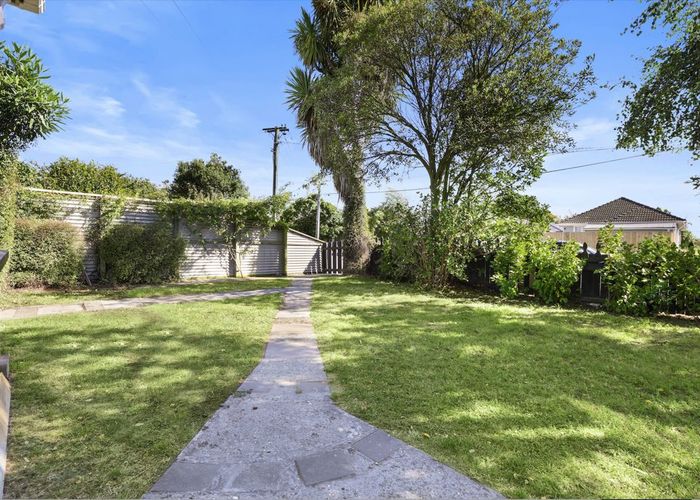  at 74 Barton Street, Woolston, Christchurch