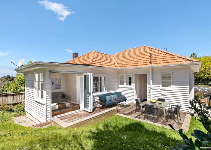  at 25 Konini Road, Greenlane, Auckland
