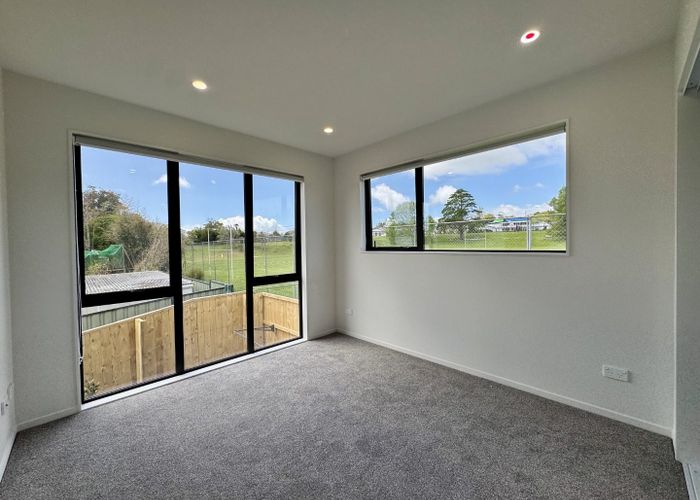  at 3/36  Fairdale Place, Birkdale, North Shore City, Auckland