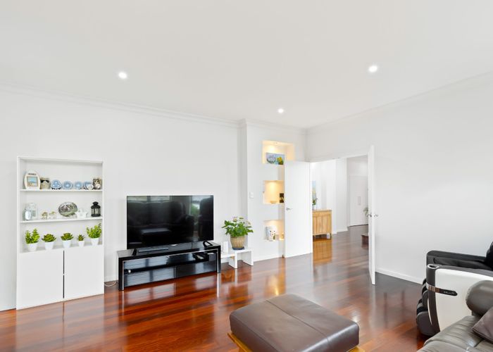  at 3 Corricvale Way, Northcross, North Shore City, Auckland