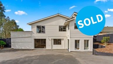  at 8 Widmore Drive, Massey, Auckland