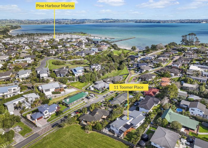  at 11 Toomer Place, Beachlands, Auckland