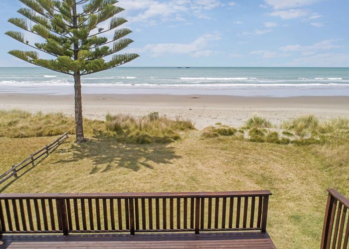  at 143 Blue Pacific Parade, Riversdale Beach