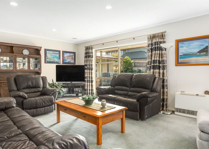  at 63 Joseph Banks Drive, Whitby, Porirua