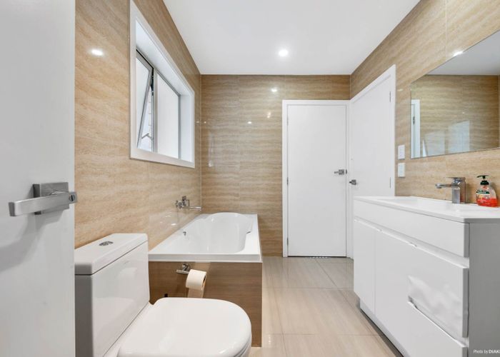  at 55 Senator Drive, Manurewa, Auckland