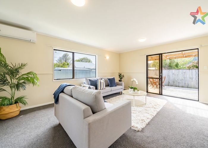  at 2/209 Naenae Road, Naenae, Lower Hutt