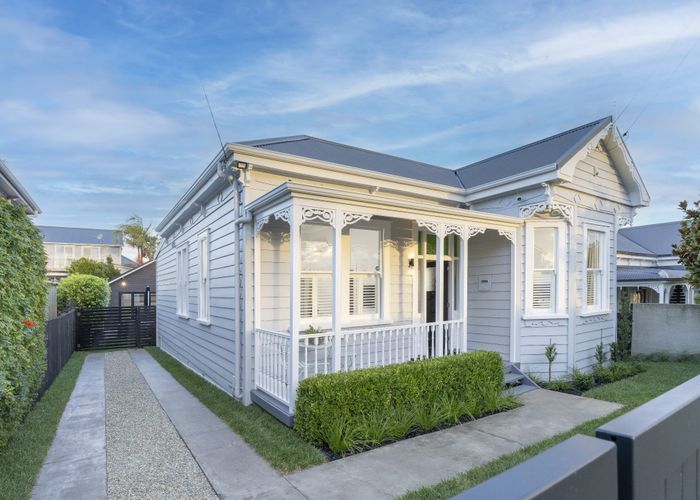  at 3 Goring Road, Sandringham, Auckland