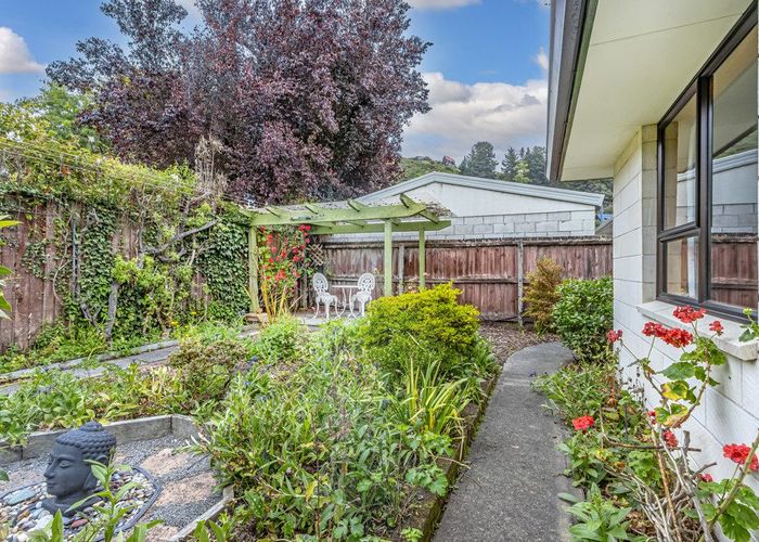  at 1/12 Wedgewood Avenue, Cashmere, Christchurch