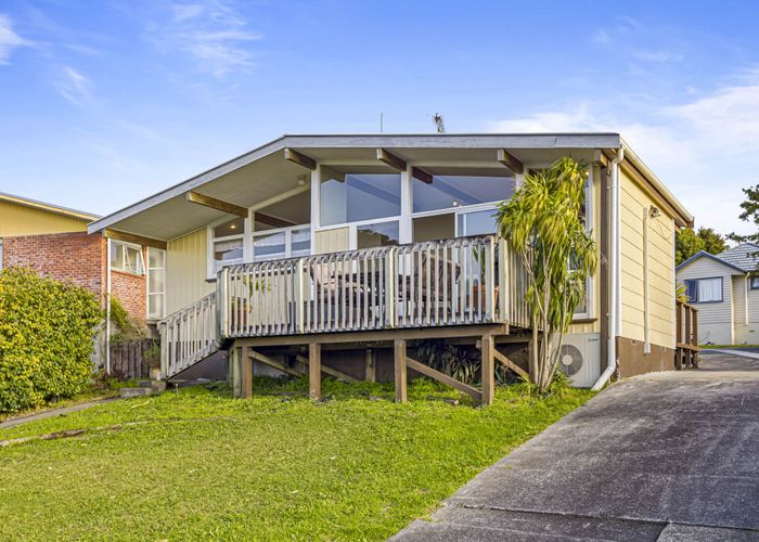  at 6 Illana Place, Ranui, Waitakere City, Auckland