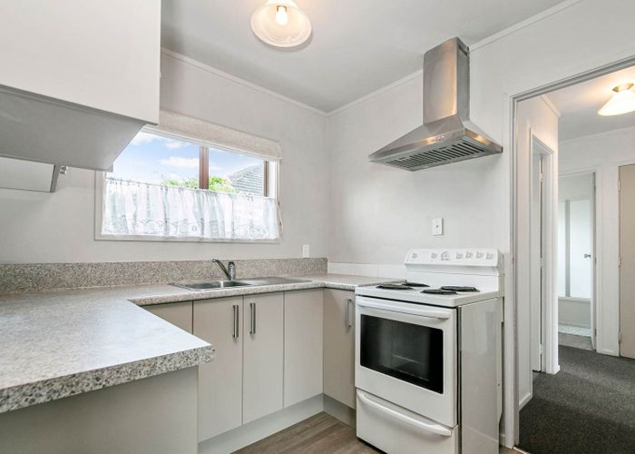  at 2/138 Hutchinson Avenue, New Lynn, Waitakere City, Auckland