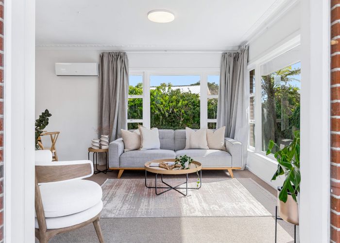  at 6 Redlands Grove, Swanson, Waitakere City, Auckland