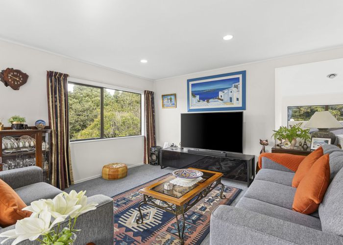  at 5/244 Onewa Road (Postal Address 4/244), Northcote, North Shore City, Auckland