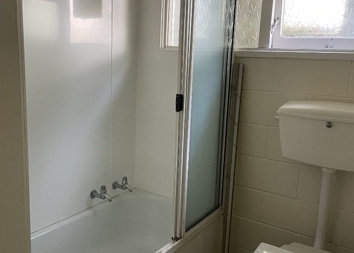  at 20A Nutsey Ave, Northcote, North Shore City, Auckland