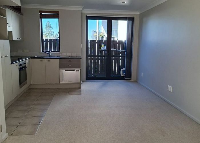  at 44/51 Ireland Road, Mount Wellington, Auckland City, Auckland