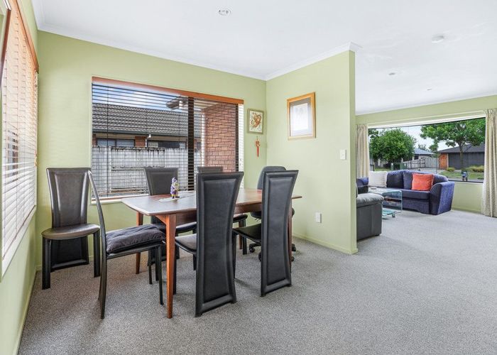  at 43 Farringdon Avenue, Rototuna North, Hamilton