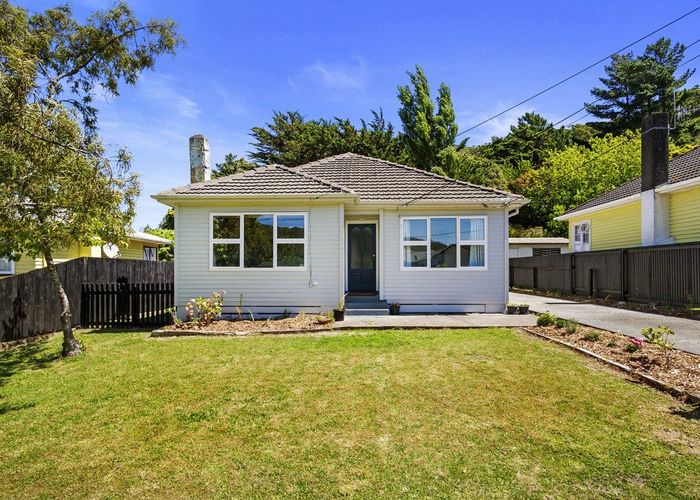  at 87 Wellington Road, Wainuiomata, Lower Hutt, Wellington