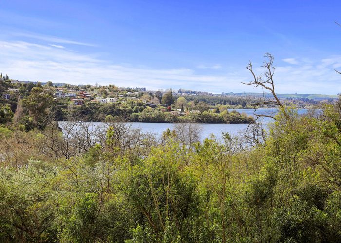  at 7 Parawera Drive, Acacia Bay, Taupo