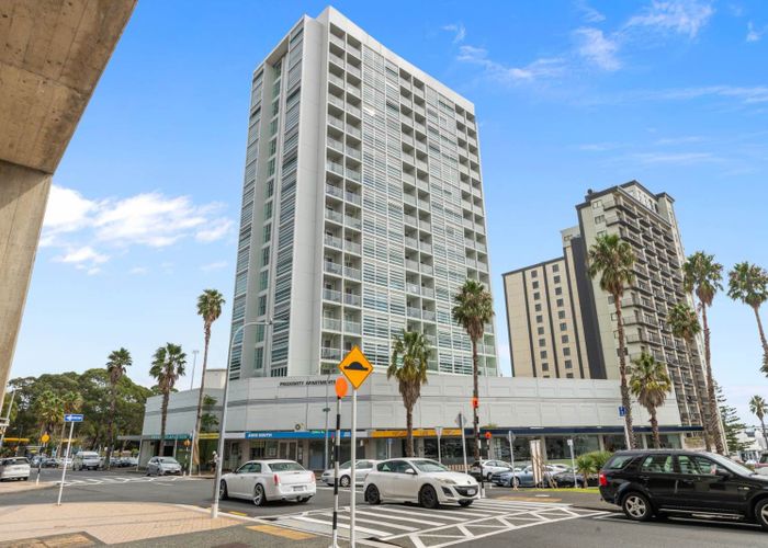  at 1208/17 Amersham Way, Manukau, Manukau City, Auckland