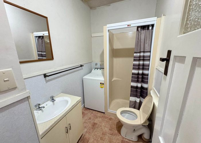  at 1/6 Dinniss Avenue, Regent, Whangarei, Northland