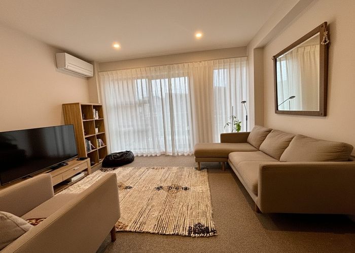  at 123 Te Oneroa Way, Long Bay, North Shore City, Auckland