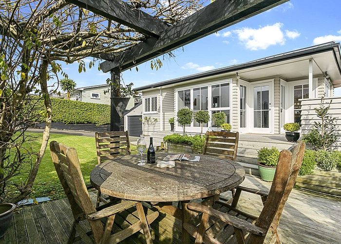  at 1/30 Abercrombie Street, Howick, Auckland