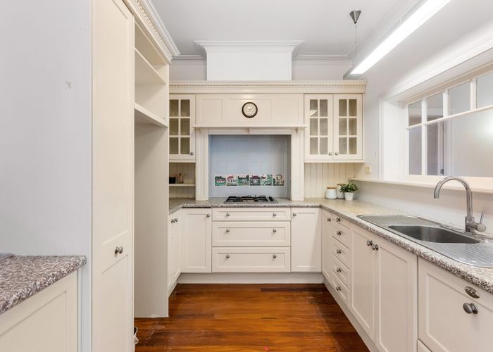  at 33 Churchill Road, Cockle Bay, Manukau City, Auckland