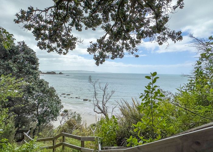  at 107 Howard Road, Ōrere Point