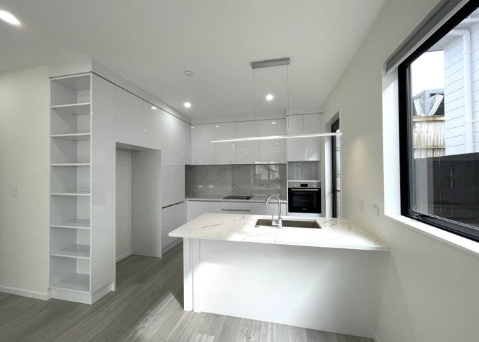  at 255D Hill Road, The Gardens, Manukau City, Auckland