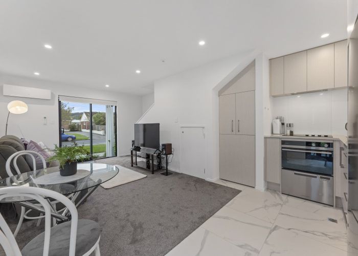  at 2/324 Oxford Terrace, Avalon, Lower Hutt