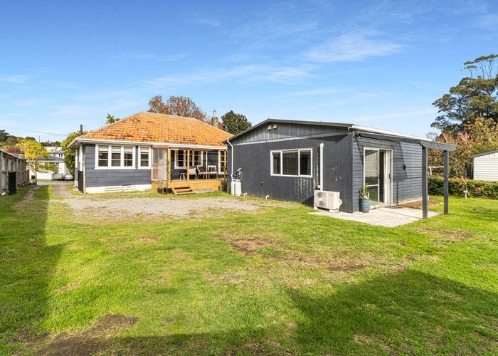  at 90 Huatoki Street, Vogeltown, New Plymouth, Taranaki