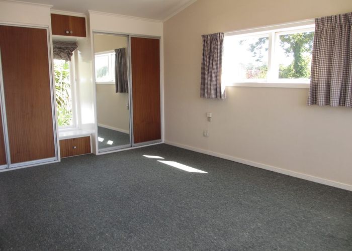  at 54 Holly Road, Merivale, Christchurch City, Canterbury