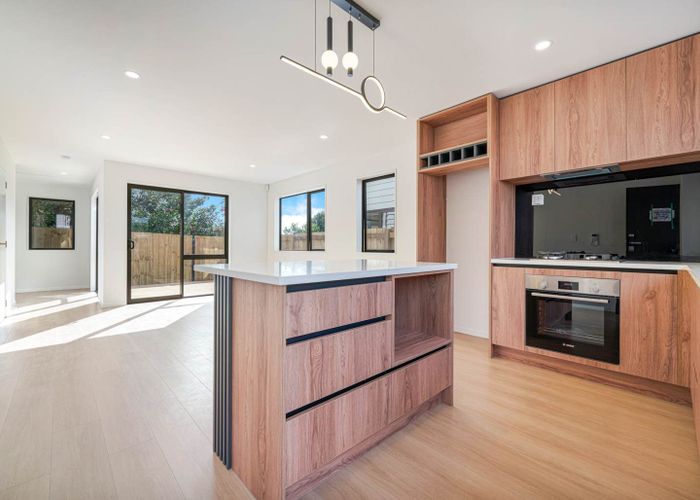  at Lot 1, 42 Kopara Drive, Clendon Park, Manukau City, Auckland