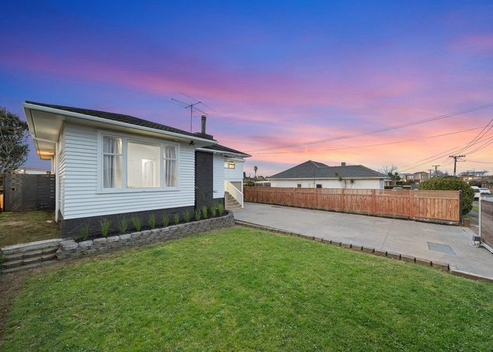  at 8 Mangarata Avenue, Papatoetoe, Manukau City, Auckland