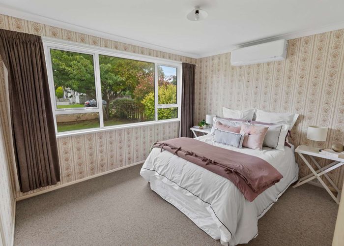  at 72 Thatcher Street, Castlecliff, Whanganui