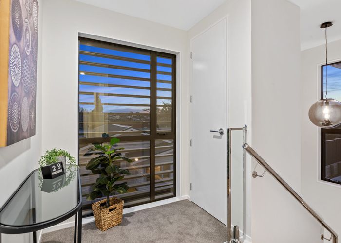  at 33D Stanley Avenue, Milford, North Shore City, Auckland