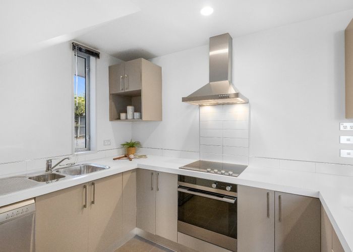  at 547 Barbadoes Street, St. Albans, Christchurch City, Canterbury