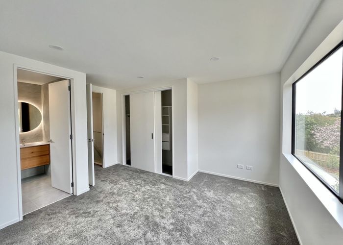  at 7 Serrata Place, Browns Bay, North Shore City, Auckland