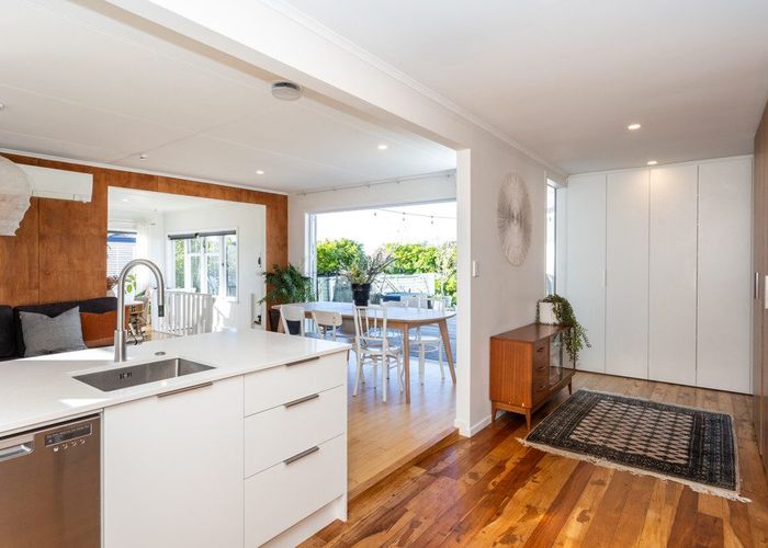  at 86 Wharf Road, Te Atatu Peninsula, Waitakere City, Auckland